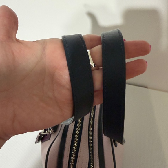 Coach Bag - Picture 2 of 10